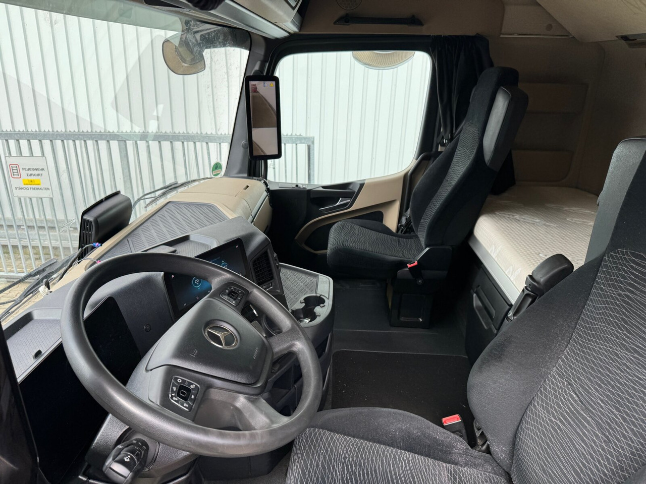 Interieur foto 2: Trekker Mercedes-Benz Actros 1848 LS 4x2 Actros 1848 LS 4x2, Vollumer ,Retarder