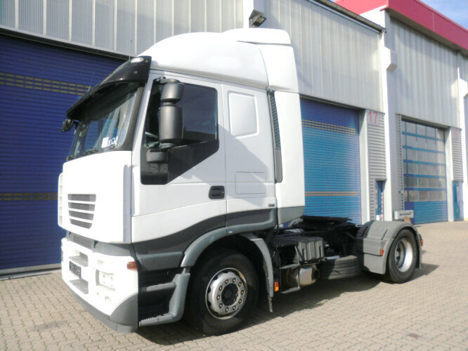 Stralis 440S45T/P 4x2 Stralis 440S45T/P 4x2 - Trekker: afbeelding 1 Stralis 440S45T/P 4x2 Stralis 440S45T/P 4x2 - Trekker: afbeelding 1