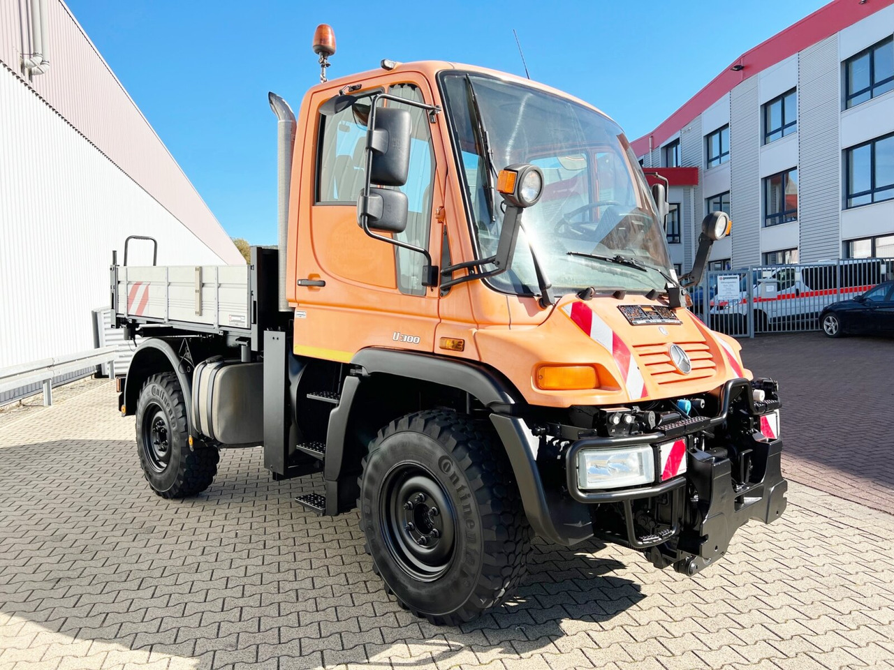 Kipper vrachtwagen, Gemeentelijke machine/ Speciaal Unimog U 300 4x4 U 300 4x4, Kipper, Kommunalhydraulik, VarioPilot, Zapfwelle: afbeelding 9