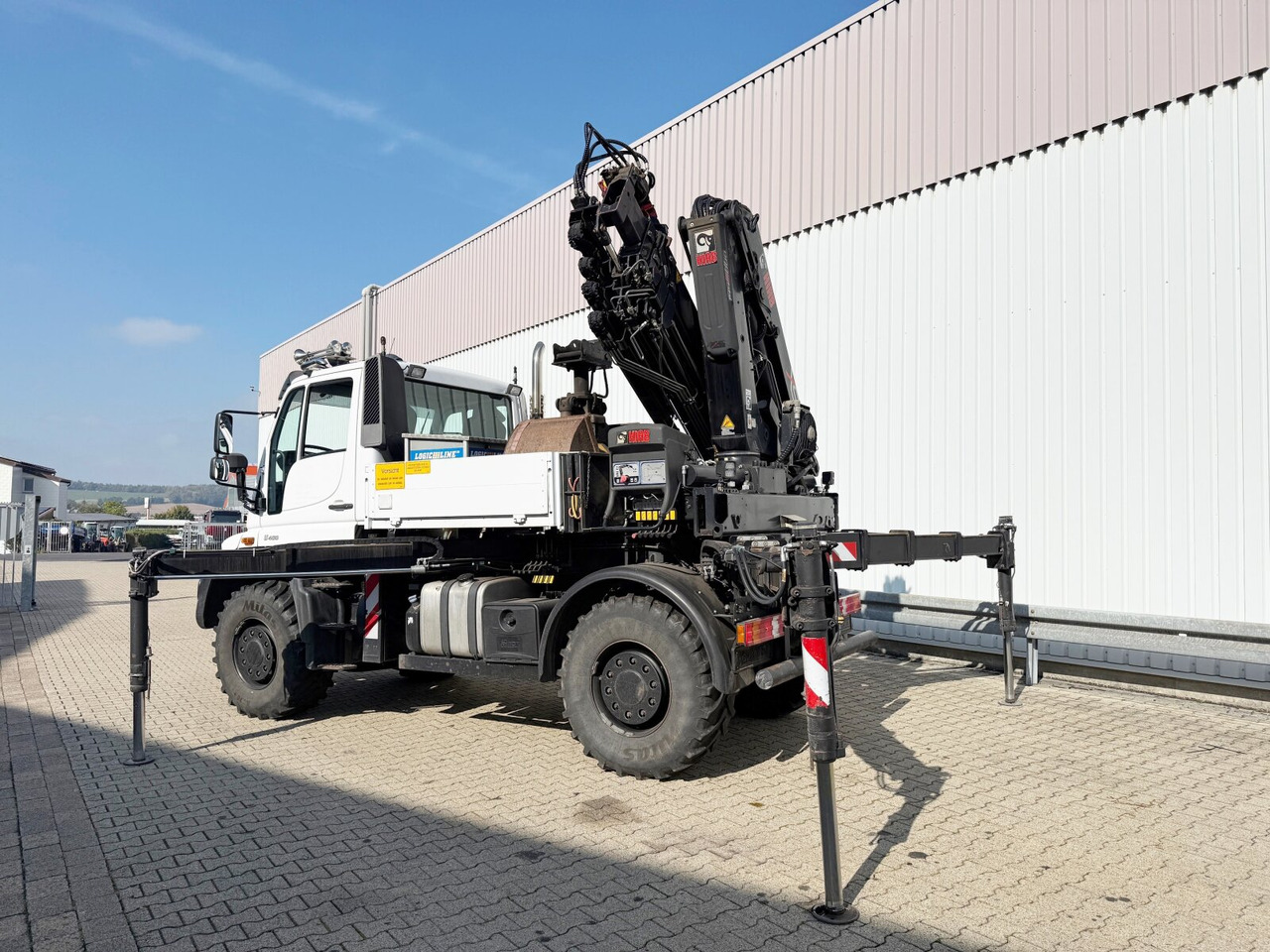 Unimog U400 4x4 U400 4x4, Frontzapfwelle, Heckkran Hiab XS 144-E4 HiDuo, Seilwinde, Funk - Mobiele kraan: afbeelding 3 Unimog U400 4x4 U400 4x4, Frontzapfwelle, Heckkran Hiab XS 144-E4 HiDuo, Seilwinde, Funk - Mobiele kraan: afbeelding 3