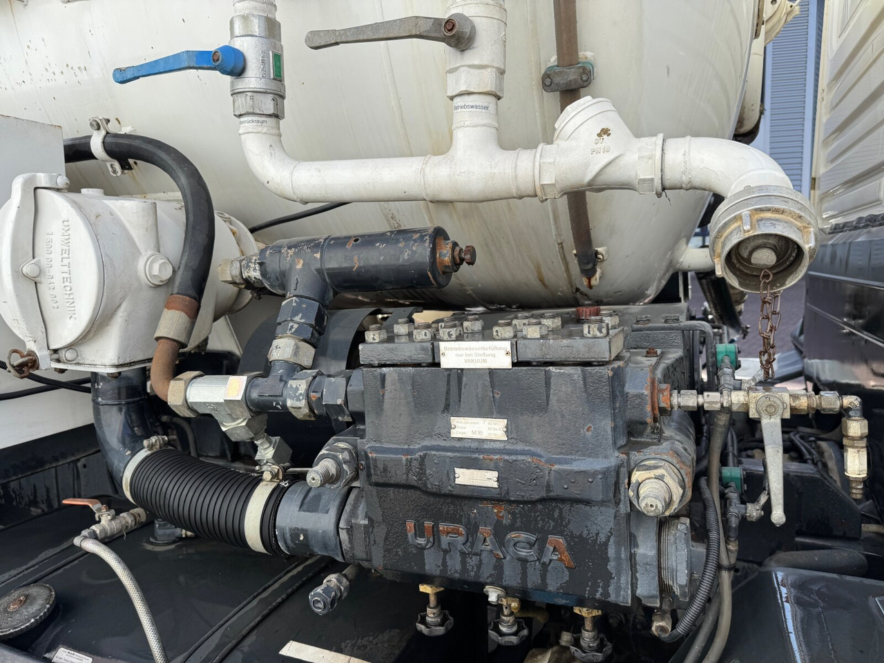 Vrachtwagen MAN TGM 18.284 4x2 BL TGM 18.284 4x2 BL, Assmann Saug- und Spülwagen 9m³: afbeelding 10 Vrachtwagen MAN TGM 18.284 4x2 BL TGM 18.284 4x2 BL, Assmann Saug- und Spülwagen 9m³: afbeelding 10