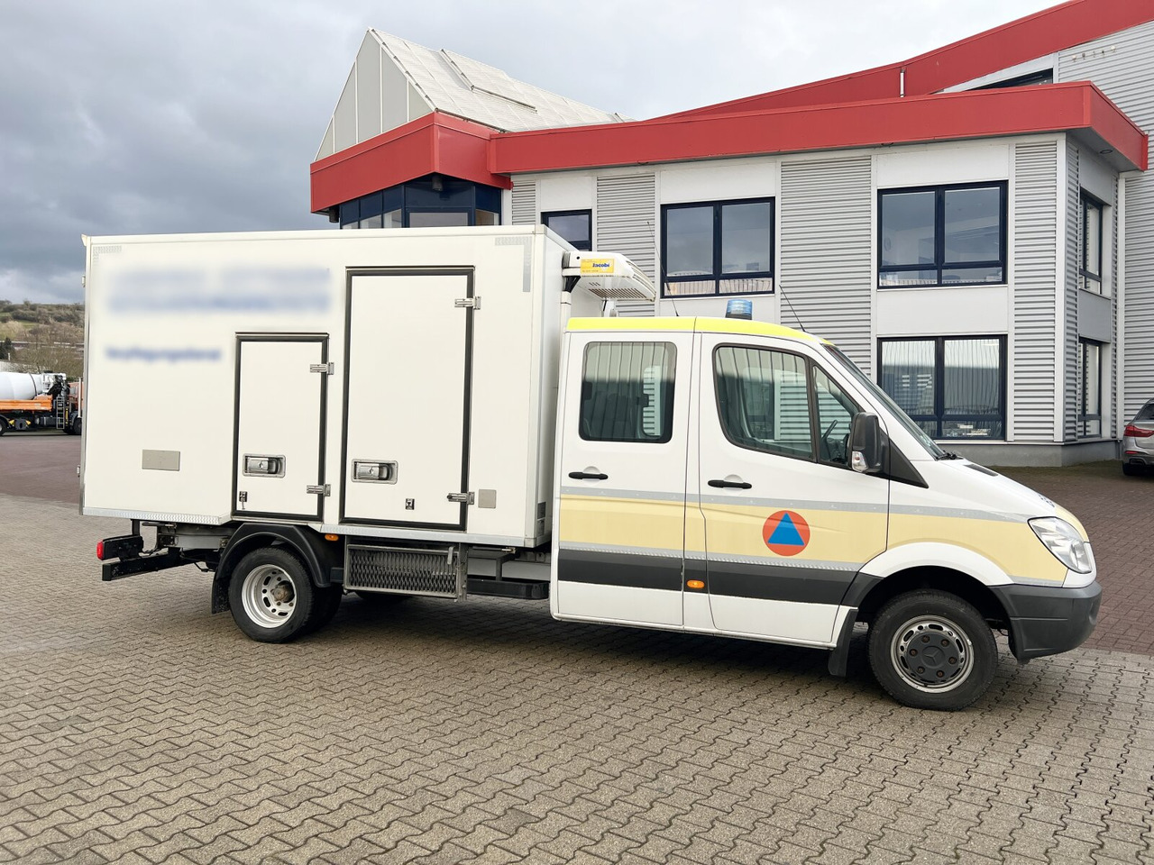 Leasing Mercedes-Benz Sprinter 515 4x2 Doka Sprinter 515 4x2 Doka, Kühlkoffer Mercedes-Benz Sprinter 515 4x2 Doka Sprinter 515 4x2 Doka, Kühlkoffer: afbeelding 8 Leasing Mercedes-Benz Sprinter 515 4x2 Doka Sprinter 515 4x2 Doka, Kühlkoffer Mercedes-Benz Sprinter 515 4x2 Doka Sprinter 515 4x2 Doka, Kühlkoffer: afbeelding 8