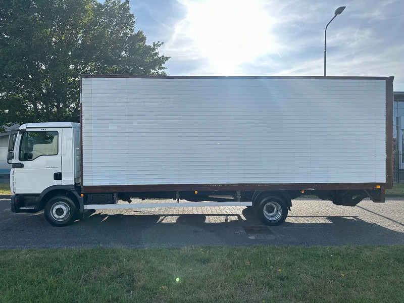 MAN TGL 12.210 MANUAL + 2000 KG LIFT + 2.60 M HIGH BIG BOX + AIRCO + SPRING / SPRING + 3 SEATS - Bakwagen: afbeelding 2 MAN TGL 12.210 MANUAL + 2000 KG LIFT + 2.60 M HIGH BIG BOX + AIRCO + SPRING / SPRING + 3 SEATS - Bakwagen: afbeelding 2