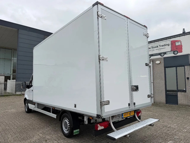 Mercedes-Benz Sprinter 316 CDI 2.2 + AIRCO + NL VAN - Bestelwagen gesloten laadbak: afbeelding 3 Mercedes-Benz Sprinter 316 CDI 2.2 + AIRCO + NL VAN - Bestelwagen gesloten laadbak: afbeelding 3