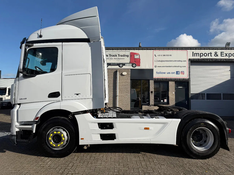 Mercedes-Benz Actros 1845 RETARDER + KIPPER HYDRAULIC + EURO 6 + AIRCO - Trekker: afbeelding 2 Mercedes-Benz Actros 1845 RETARDER + KIPPER HYDRAULIC + EURO 6 + AIRCO - Trekker: afbeelding 2