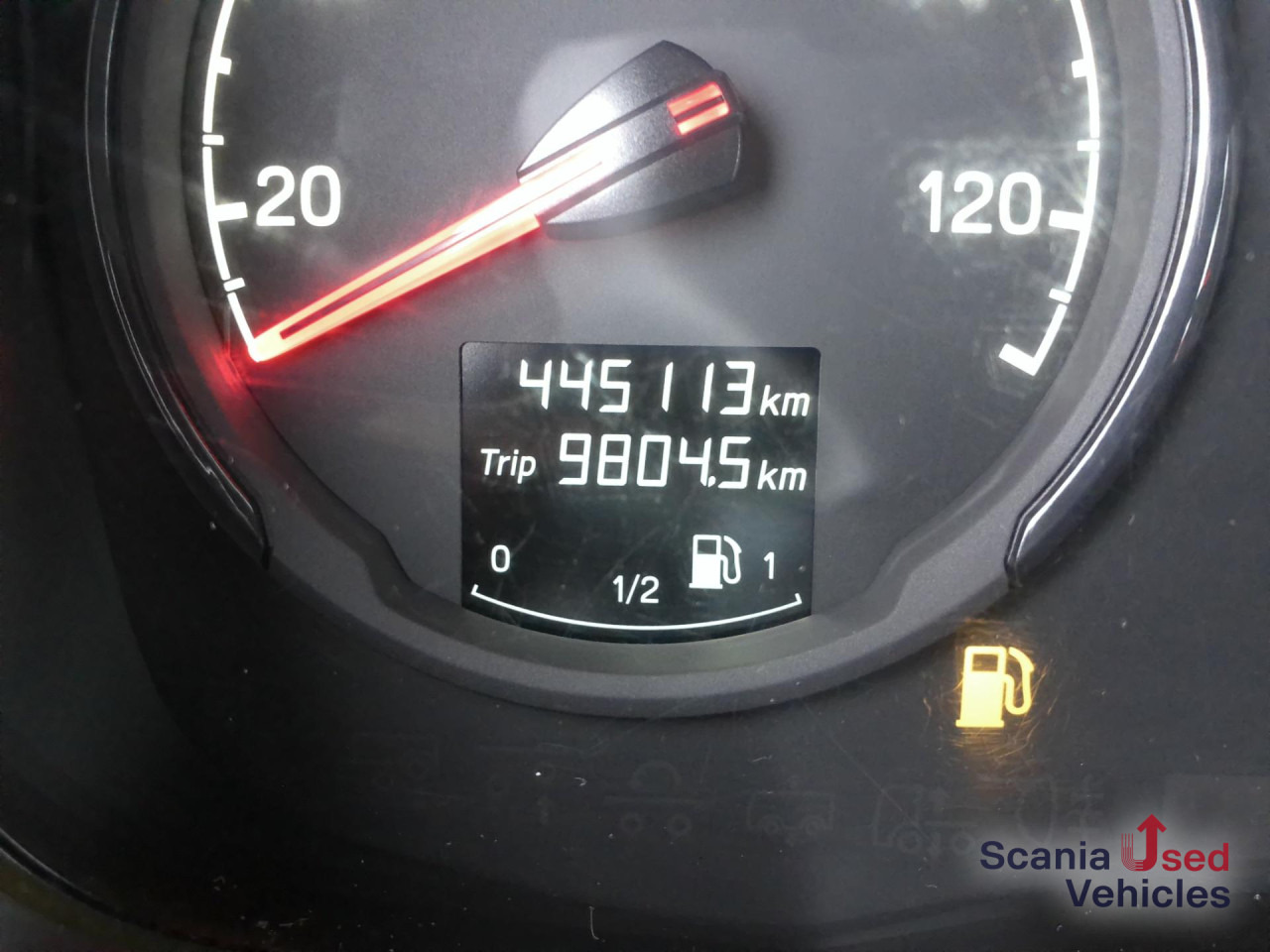 SCANIA R 410 A4x2NA 2 Tanks Standklima TOP!!! - Trekker: afbeelding 4 SCANIA R 410 A4x2NA 2 Tanks Standklima TOP!!! - Trekker: afbeelding 4