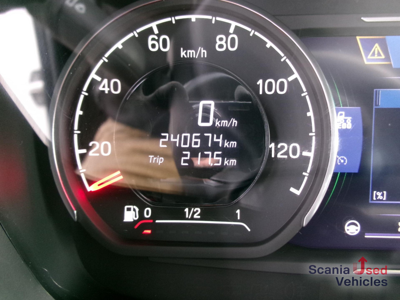 SCANIA R 460 A4x2NA SUPER NAVI Standklima DAB - Trekker: afbeelding 3 SCANIA R 460 A4x2NA SUPER NAVI Standklima DAB - Trekker: afbeelding 3