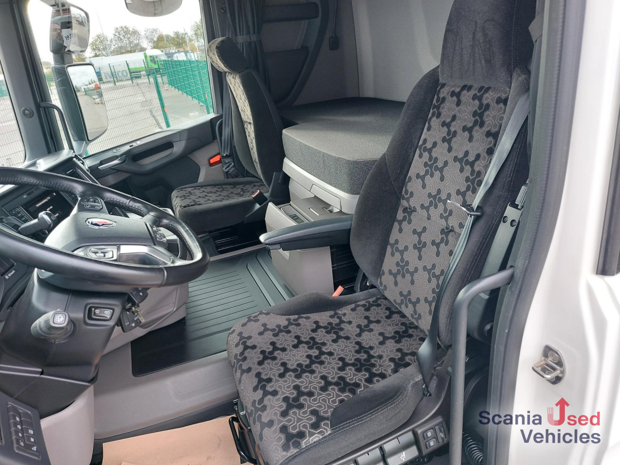SCANIA R 460 A4x2NA, SUPER, NAVI, Standklima - Trekker: afbeelding 4 SCANIA R 460 A4x2NA, SUPER, NAVI, Standklima - Trekker: afbeelding 4