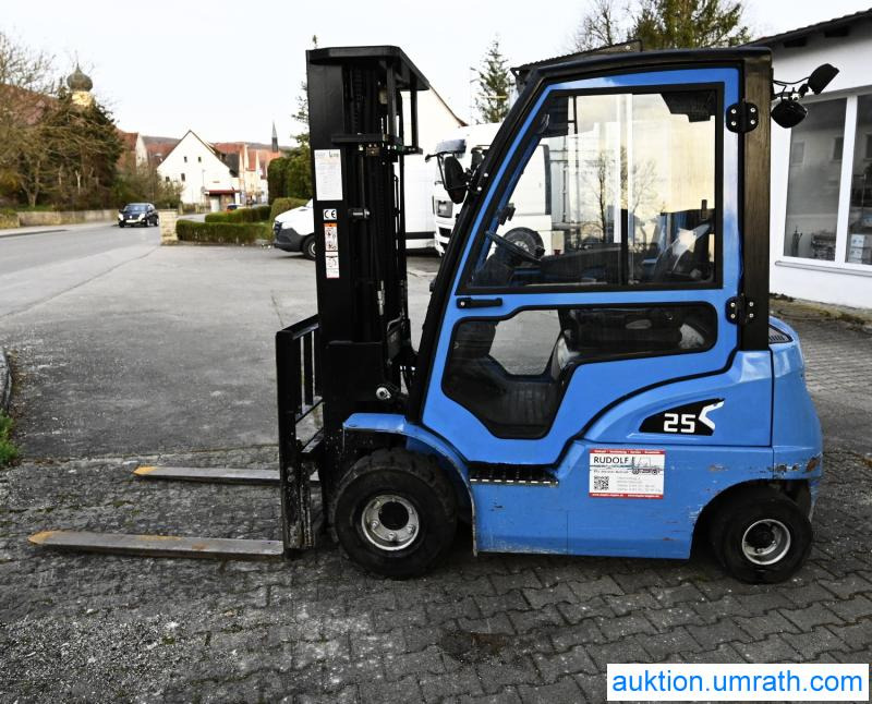 Hangcha Elektrostapler Gabelstapler Hangcha CPD 25 XD4 - S126 Lithium Ionen Akku Kabine Vollfreihub Triplexmast mit Seitenschieber - Elektrische heftruck: afbeelding 5 Hangcha Elektrostapler Gabelstapler Hangcha CPD 25 XD4 - S126 Lithium Ionen Akku Kabine Vollfreihub Triplexmast mit Seitenschieber - Elektrische heftruck: afbeelding 5