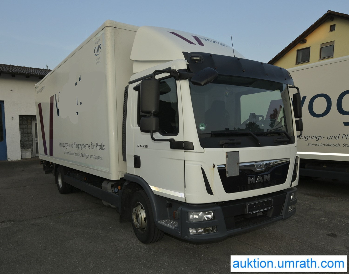 MAN TGL 12.250 4x2 L/BL Koffer Ladebordwand Klimaautomatik NAVI Luftfederung Automatikgetriebe EURO 6 - Bakwagen: afbeelding 3 MAN TGL 12.250 4x2 L/BL Koffer Ladebordwand Klimaautomatik NAVI Luftfederung Automatikgetriebe EURO 6 - Bakwagen: afbeelding 3