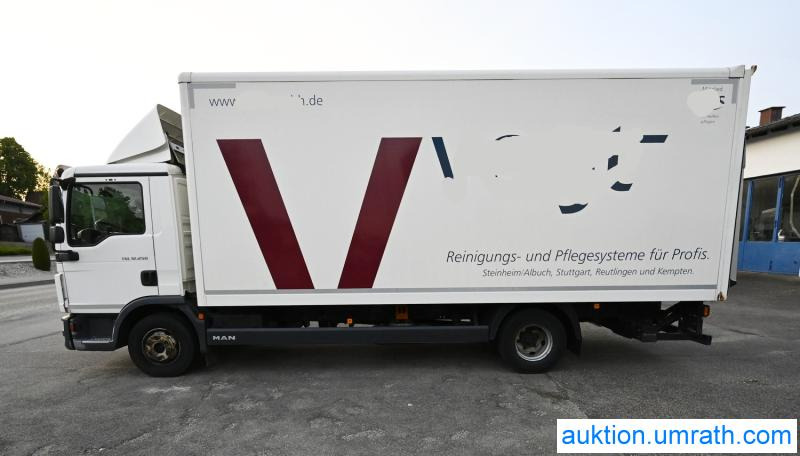 MAN (V181) MAN TGL 12.250 4x2 L/BL Koffer Ladebordwand Klimaautomatik NAVI Luftfederung Automatikgetriebe EURO 6 - Bakwagen: afbeelding 1 MAN (V181) MAN TGL 12.250 4x2 L/BL Koffer Ladebordwand Klimaautomatik NAVI Luftfederung Automatikgetriebe EURO 6 - Bakwagen: afbeelding 1