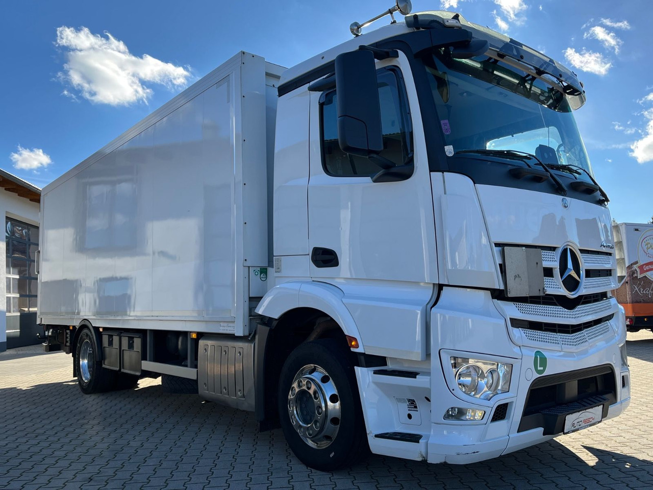 Mercedes-Benz Antos 1836 Klappwand Getränkekoffer beheizt - Drankenwagen vrachtwagen: afbeelding 4 Mercedes-Benz Antos 1836 Klappwand Getränkekoffer beheizt - Drankenwagen vrachtwagen: afbeelding 4