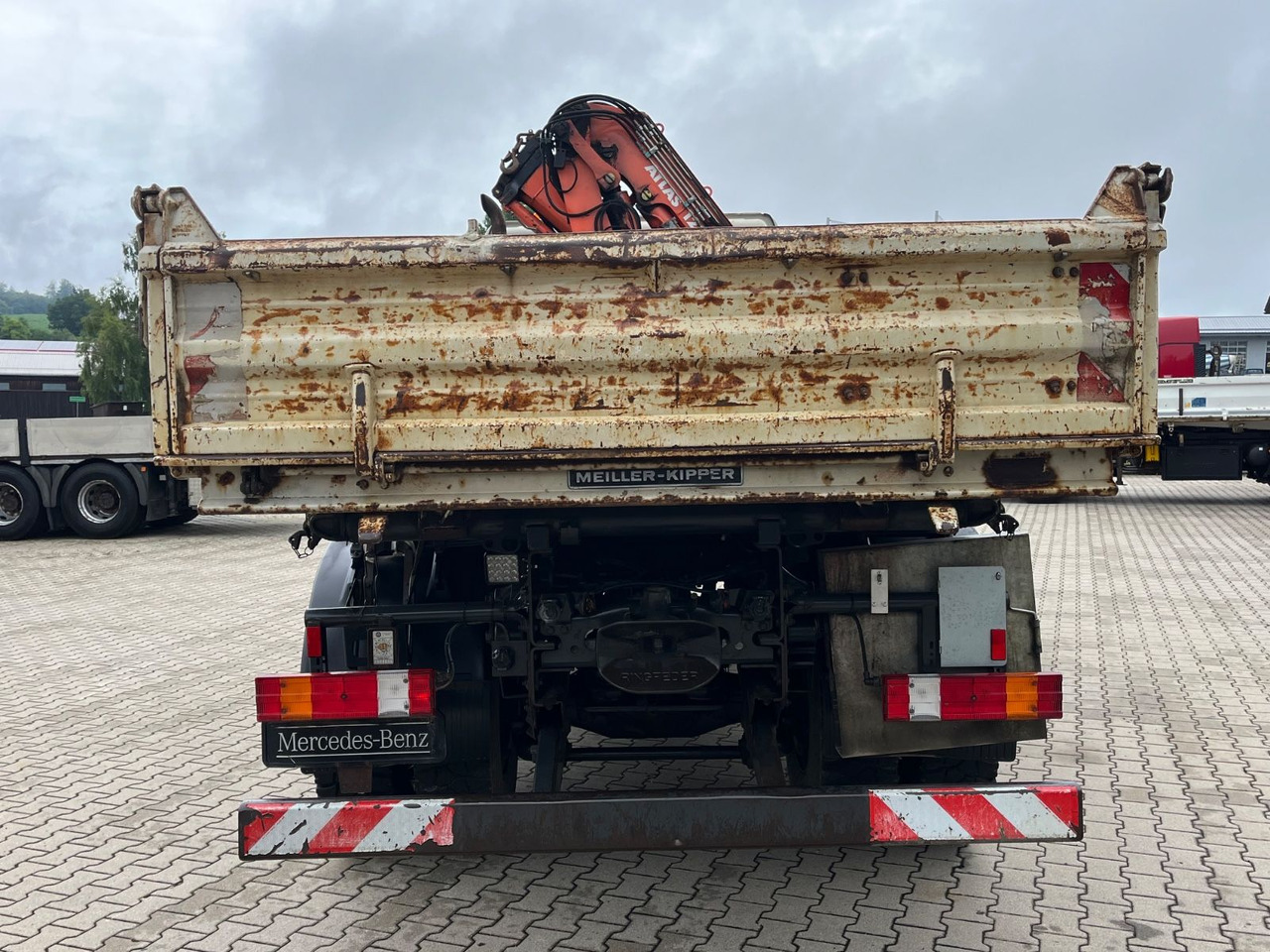 Kipper vrachtwagen, Kraanwagen Mercedes-Benz Atego 1823 4x4 Kipper mit Kran Atlas 125.2 Funk: afbeelding 8