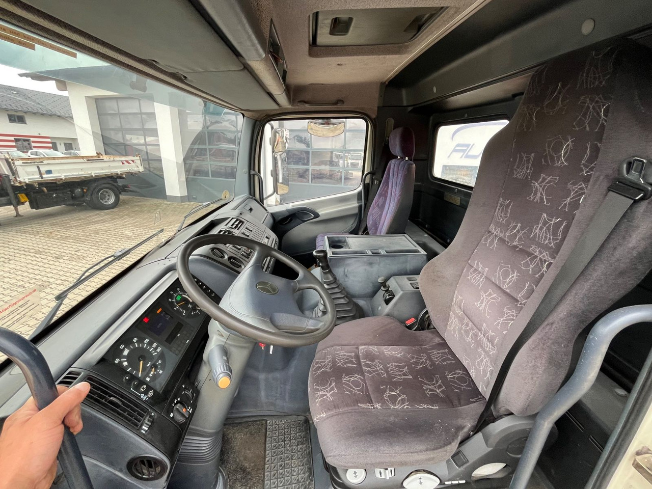 Kipper vrachtwagen, Kraanwagen Mercedes-Benz Atego 1823 4x4 Kipper mit Kran Atlas 125.2 Funk: afbeelding 15