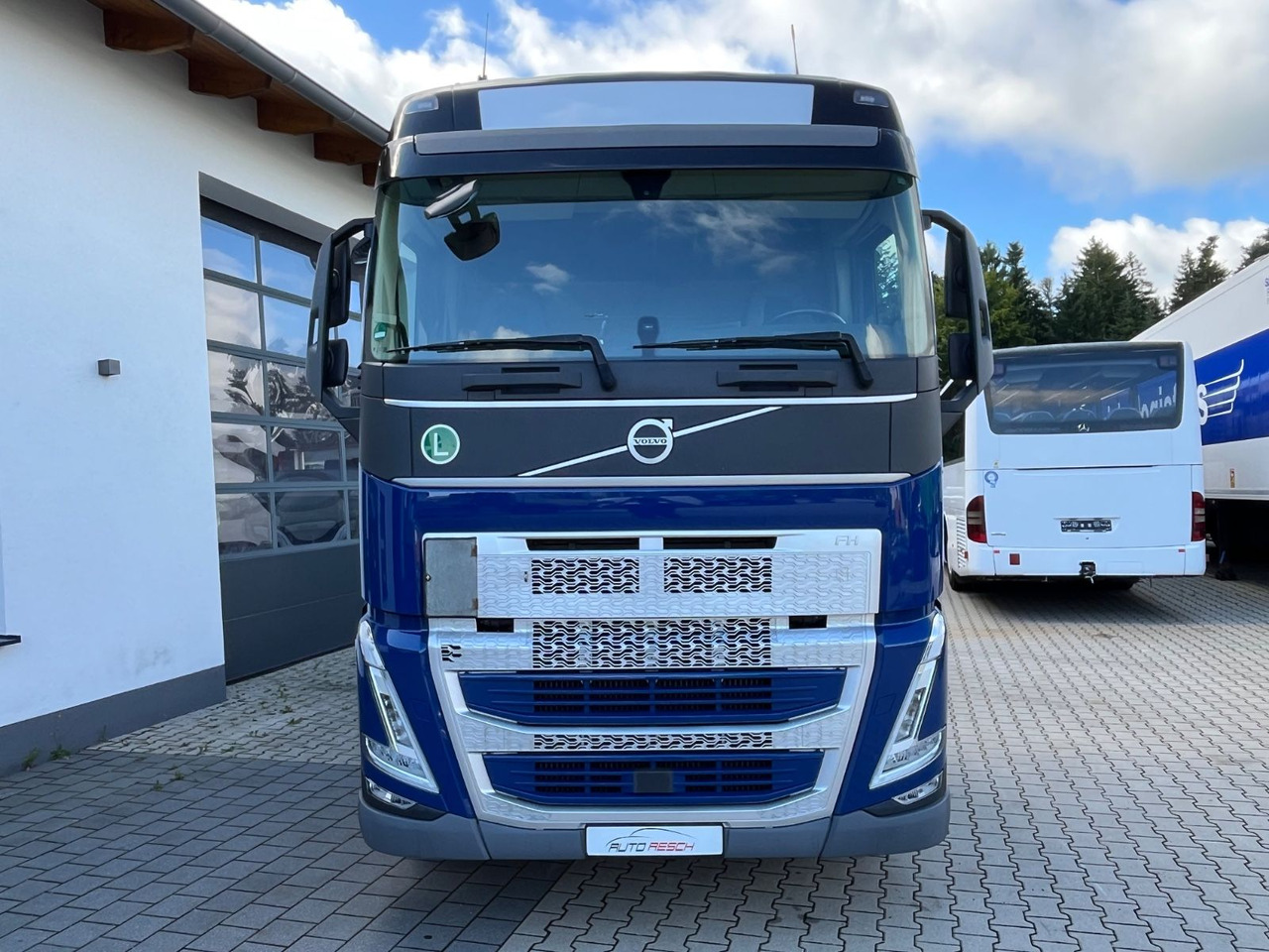 Volvo FH 460 I-SAVE ACC LED neues Modell - Trekker: afbeelding 4 Volvo FH 460 I-SAVE ACC LED neues Modell - Trekker: afbeelding 4
