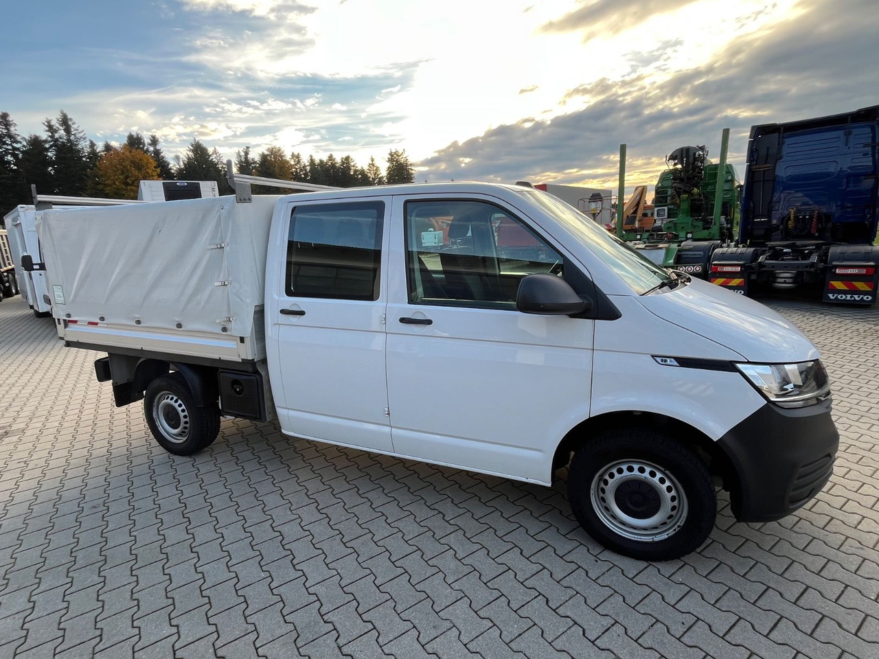 Volkswagen T6.1 DOKA Pritsche 4x4 Sperre Standheizung - Huifzeil bedrijfswagen, Bestelwagen met dubbele cabine: afbeelding 4 Volkswagen T6.1 DOKA Pritsche 4x4 Sperre Standheizung - Huifzeil bedrijfswagen, Bestelwagen met dubbele cabine: afbeelding 4