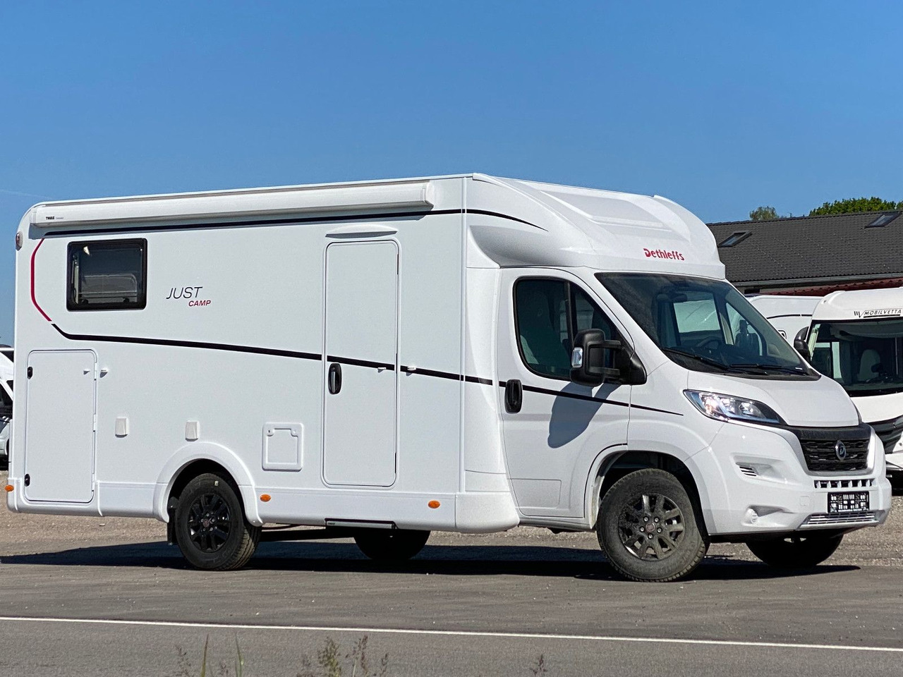 Dethleffs Just Camp T 6812 EB,Hubbett,Längsbetten, Markise - Half integraal camper: afbeelding 1 Dethleffs Just Camp T 6812 EB,Hubbett,Längsbetten, Markise - Half integraal camper: afbeelding 1