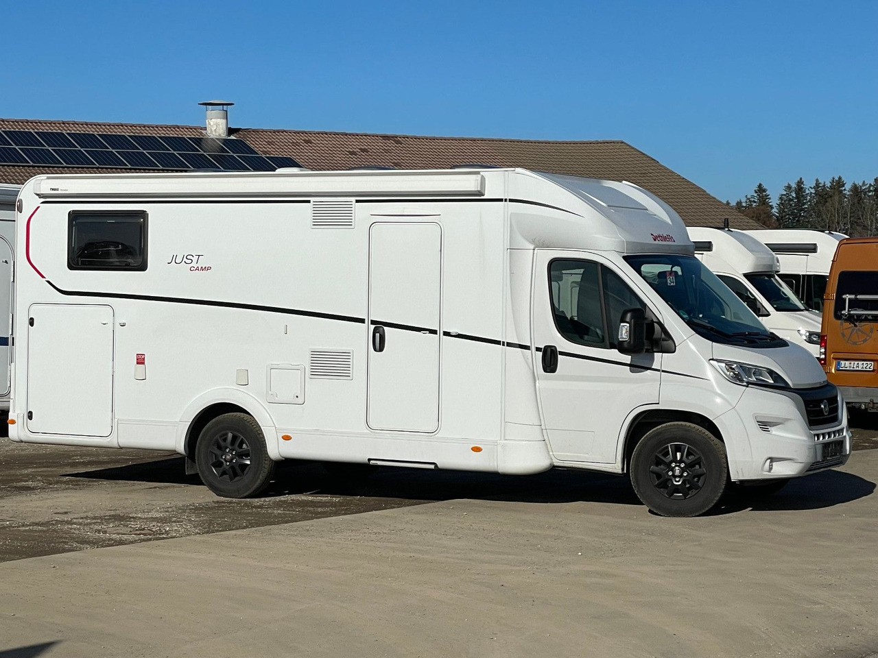 Dethleffs Just T 7052 EB mit Hubbett,Fiat,Markise,RFK,Navi - Half integraal camper: afbeelding 2 Dethleffs Just T 7052 EB mit Hubbett,Fiat,Markise,RFK,Navi - Half integraal camper: afbeelding 2