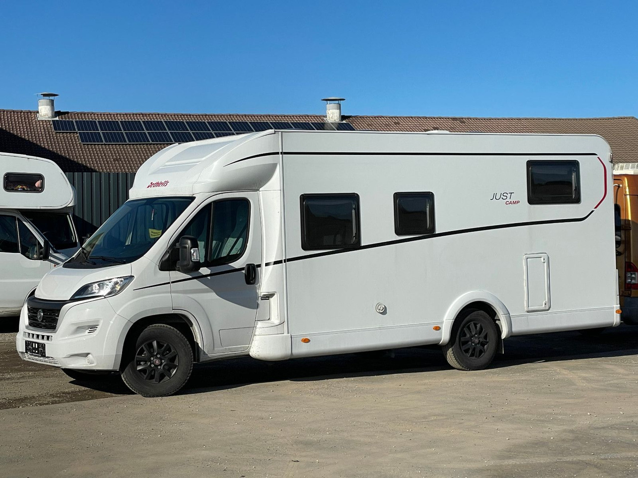 Dethleffs Just T 7052 EB mit Hubbett,Fiat,Markise,RFK,Navi - Half integraal camper: afbeelding 4 Dethleffs Just T 7052 EB mit Hubbett,Fiat,Markise,RFK,Navi - Half integraal camper: afbeelding 4