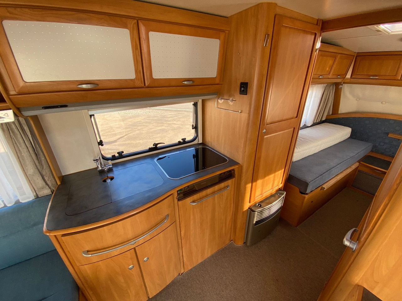 Caravan HYMER / ERIBA / HYMERCAR Nova 530 Swing mit Längsbetten und Moser, top Zu: afbeelding 16