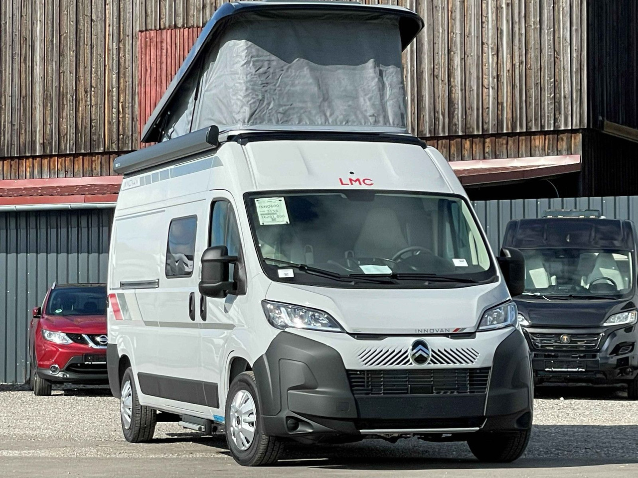 LMC INNOVAN 600 ,ASD, Aufstelldach,26 Modell,Navi - Buscamper: afbeelding 2 LMC INNOVAN 600 ,ASD, Aufstelldach,26 Modell,Navi - Buscamper: afbeelding 2