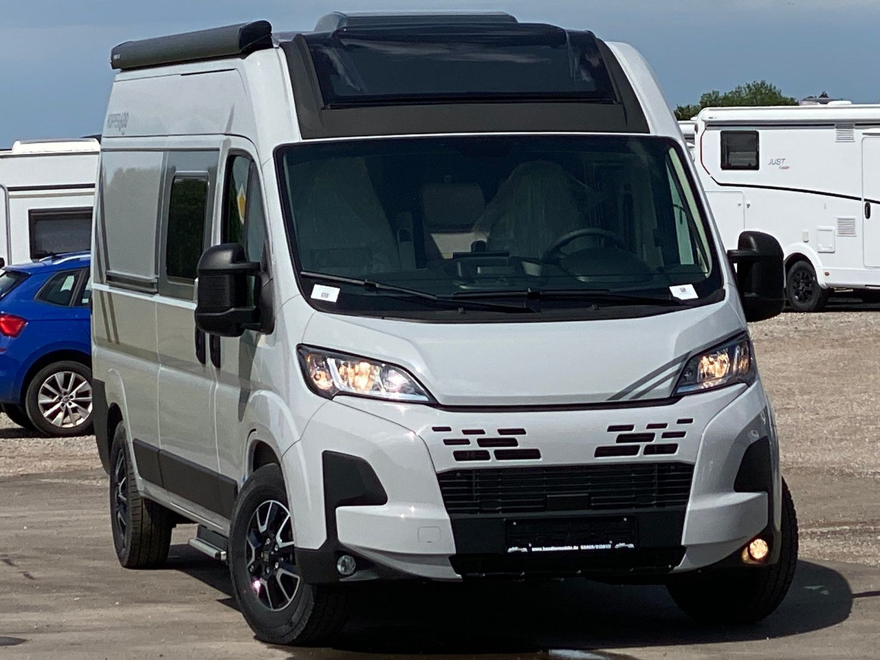 LMC INNOVAN 600 ,Dieselheizung,Modell 25 Skyroof - Buscamper: afbeelding 3 LMC INNOVAN 600 ,Dieselheizung,Modell 25 Skyroof - Buscamper: afbeelding 3