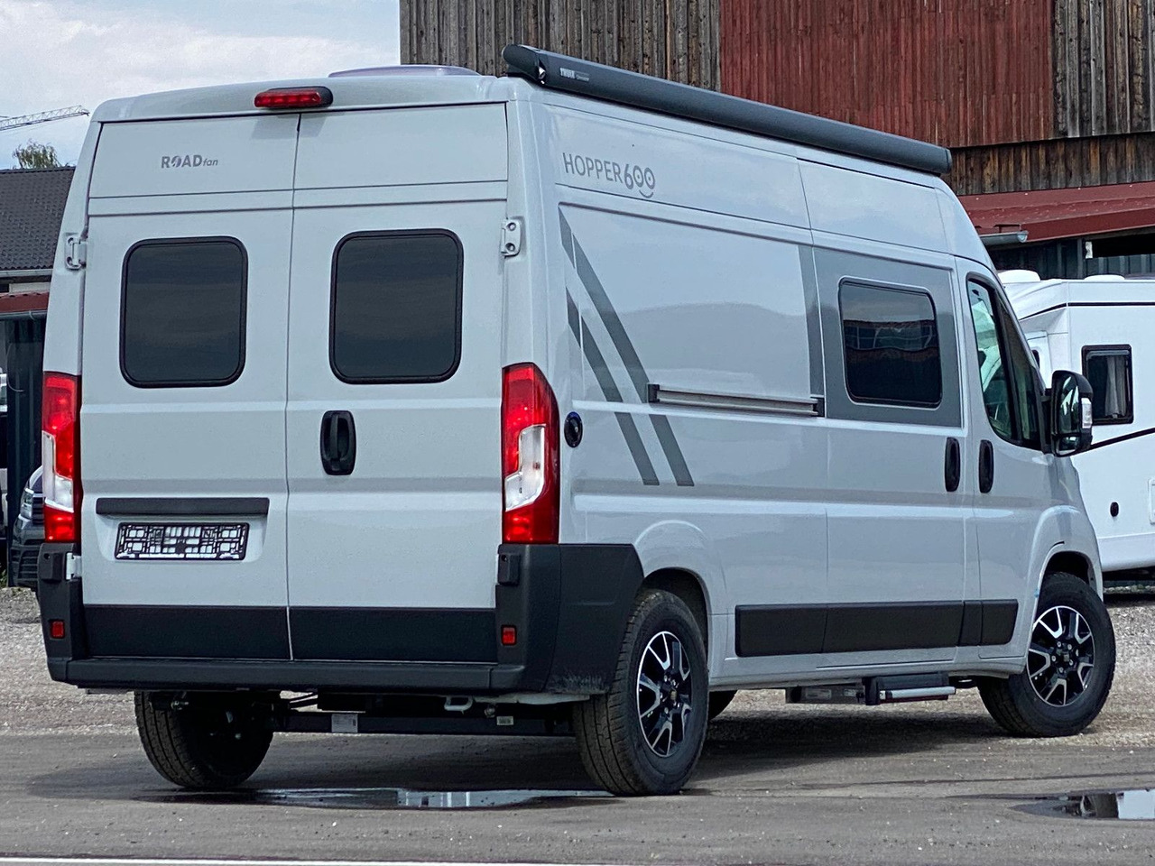 LMC INNOVAN 600 ,Dieselheizung,Modell 25 Skyroof - Buscamper: afbeelding 5 LMC INNOVAN 600 ,Dieselheizung,Modell 25 Skyroof - Buscamper: afbeelding 5