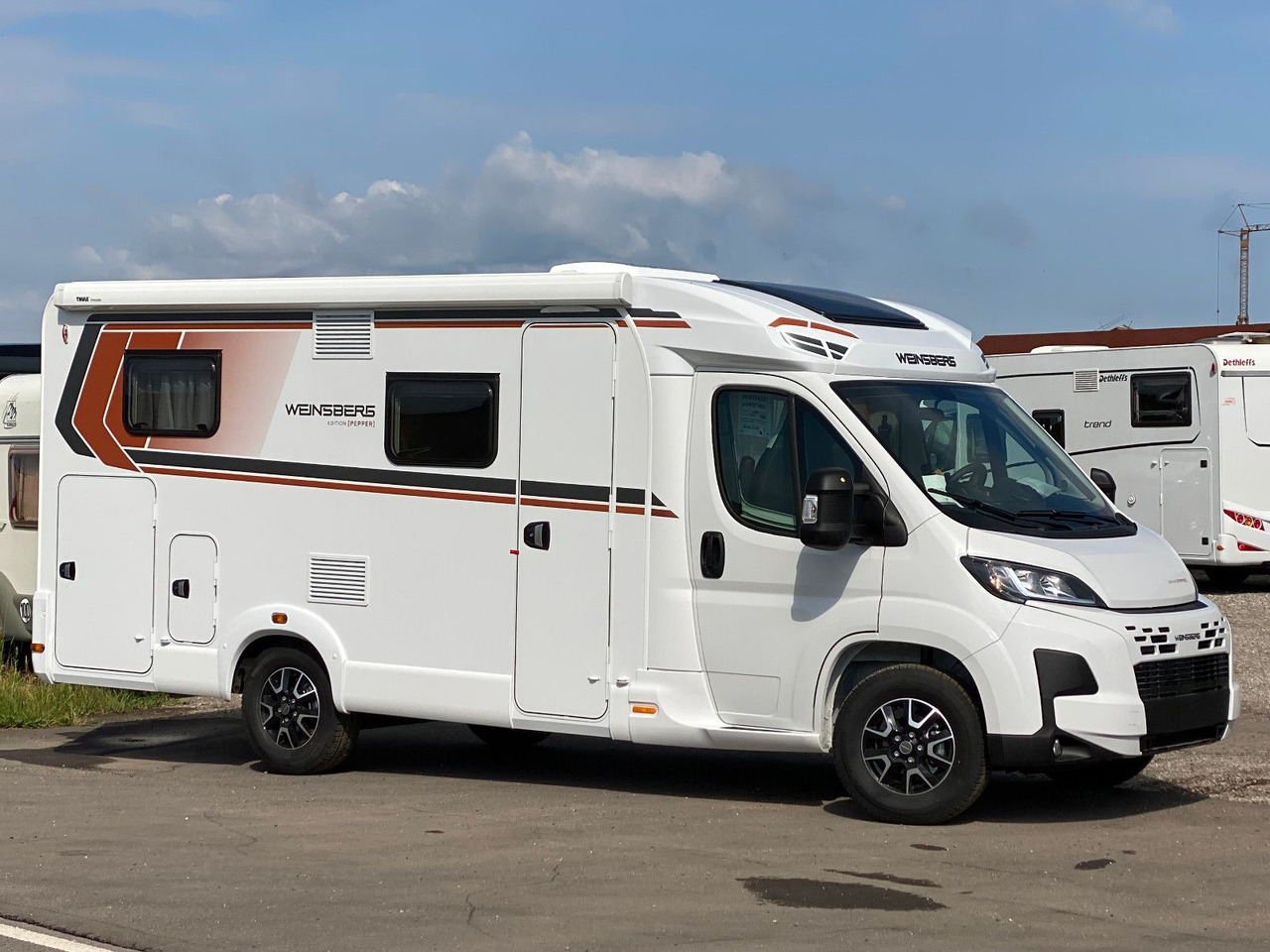 Half integraal camper Weinsberg CaraCompact 600 MEG EDITION [PEPPER]   Automatik: afbeelding 1