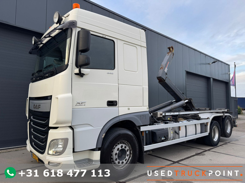 DAF XF 440 SC / 6X2 / VDL Hook / TUV: 6-2026 / NL truck - Haakarmsysteem vrachtwagen: afbeelding 1 DAF XF 440 SC / 6X2 / VDL Hook / TUV: 6-2026 / NL truck - Haakarmsysteem vrachtwagen: afbeelding 1