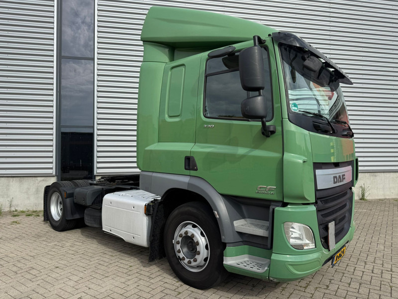 DAF CF 330 / Euro 6 / Low Roof / TUV: 3-2026 / NL Truck - Trekker: afbeelding 2 DAF CF 330 / Euro 6 / Low Roof / TUV: 3-2026 / NL Truck - Trekker: afbeelding 2