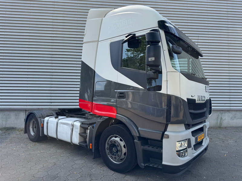 Iveco Stralis AS 420 / 10 In Stock / 2 Tanks / NL Truck - Trekker: afbeelding 2 Iveco Stralis AS 420 / 10 In Stock / 2 Tanks / NL Truck - Trekker: afbeelding 2