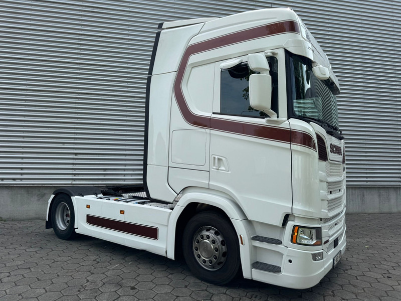 Scania S450 / Retarder / Full Air / Night Klima / 2 Tanks / TUV: 3-2026 / Belgium Truck - Trekker: afbeelding 2 Scania S450 / Retarder / Full Air / Night Klima / 2 Tanks / TUV: 3-2026 / Belgium Truck - Trekker: afbeelding 2