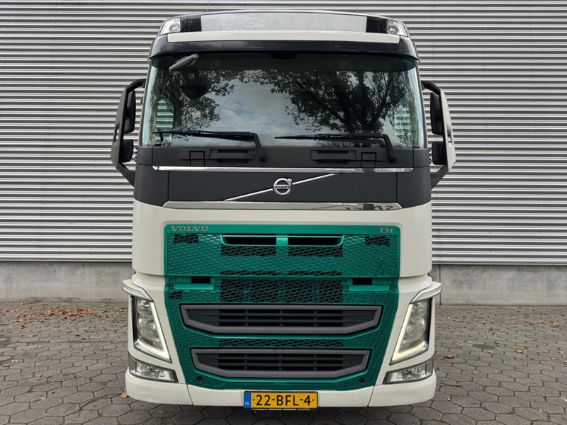 Volvo FH 420 / I-Shift / 2 Tanks / Euro 6 / NL- Truck - Trekker: afbeelding 4 Volvo FH 420 / I-Shift / 2 Tanks / Euro 6 / NL- Truck - Trekker: afbeelding 4