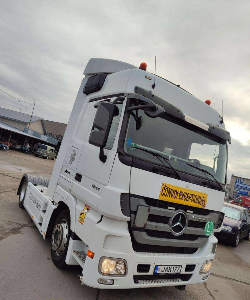 Mercedes-Benz Actros 1844 LS - Trekker: afbeelding 4 Mercedes-Benz Actros 1844 LS - Trekker: afbeelding 4