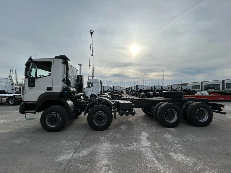 ASTRA HD9 8x4 CHASSIS - Barcelona Stock - Chassis vrachtwagen: afbeelding 4 ASTRA HD9 8x4 CHASSIS - Barcelona Stock - Chassis vrachtwagen: afbeelding 4