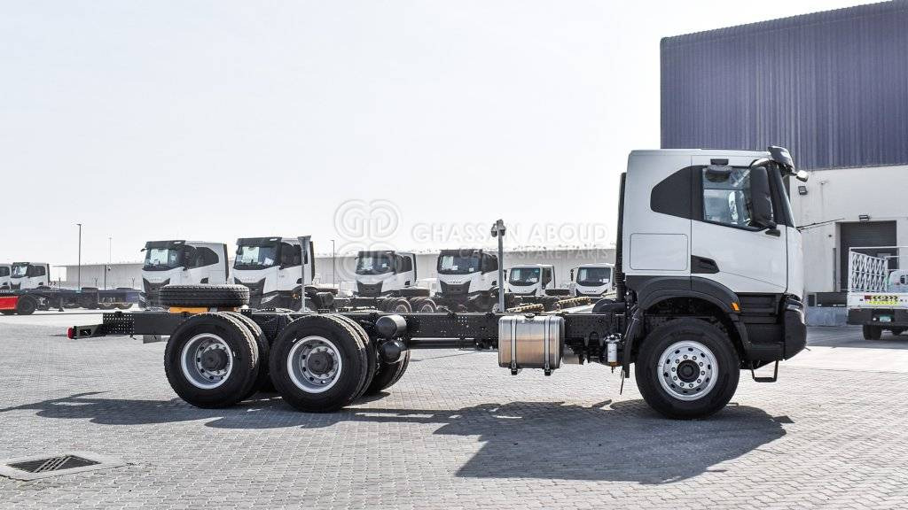 Chassis vrachtwagen IVECO T-WAY Chassis  6×4 AT380T47H WHEELBASE 4500 MY24: afbeelding 7
