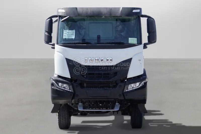 Iveco T-WAY AD380T47H 6X6 R22.5 Tyres Chassis - Chassis vrachtwagen: afbeelding 2 Iveco T-WAY AD380T47H 6X6 R22.5 Tyres Chassis - Chassis vrachtwagen: afbeelding 2