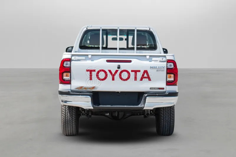 Toyota Hilux 4X4 Double Cabin - Pick-up, Bestelwagen met dubbele cabine: afbeelding 4 Toyota Hilux 4X4 Double Cabin - Pick-up, Bestelwagen met dubbele cabine: afbeelding 4