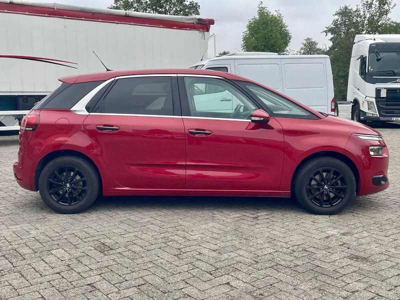 Citroën C4 Picasso REAR VIEW CAMERA, BLIND SPOT SENSOR, AUTO PARKING, FRONT & REAR PARKTRONIC, - Hatchback: afbeelding 4 Citroën C4 Picasso REAR VIEW CAMERA, BLIND SPOT SENSOR, AUTO PARKING, FRONT & REAR PARKTRONIC, - Hatchback: afbeelding 4
