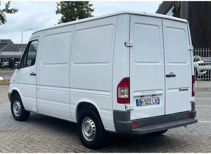 Mercedes-Benz Sprinter 208 3 seats. Very good bus! 100% engine and gearbox! France use - Gesloten bestelwagen: afbeelding 5 Mercedes-Benz Sprinter 208 3 seats. Very good bus! 100% engine and gearbox! France use - Gesloten bestelwagen: afbeelding 5