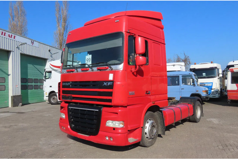DAF XF 105.460 2 beds, 2 tanks - Trekker: afbeelding 2 DAF XF 105.460 2 beds, 2 tanks - Trekker: afbeelding 2
