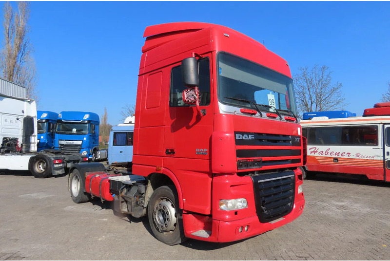 DAF XF 105.460 2 beds, 2 tanks - Trekker: afbeelding 1 DAF XF 105.460 2 beds, 2 tanks - Trekker: afbeelding 1