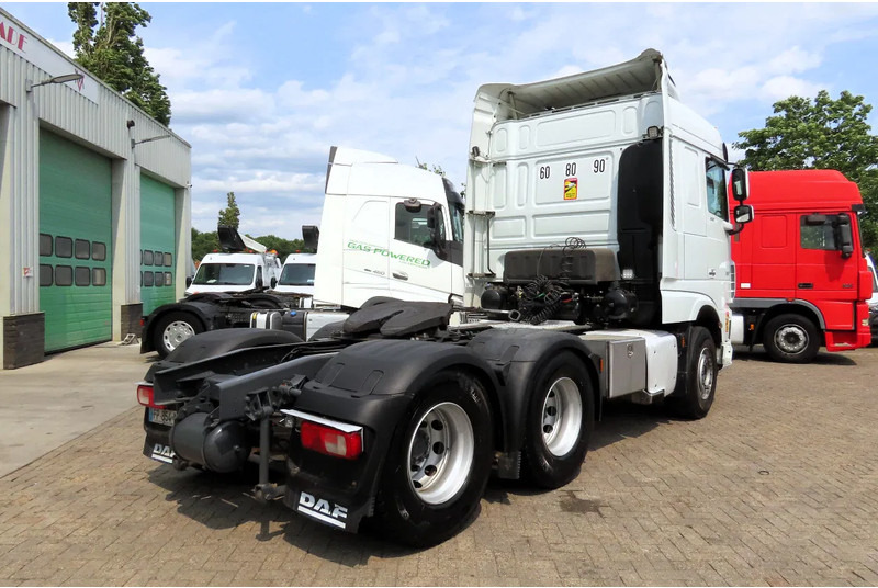 DAF XF 530 6x4 Retarder, Frigo, P-Cool, 2 beds - Trekker: afbeelding 5 DAF XF 530 6x4 Retarder, Frigo, P-Cool, 2 beds - Trekker: afbeelding 5