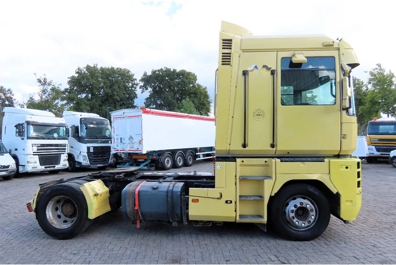 Renault Magnum 480 Mack!! Retarder! Manual - Trekker: afbeelding 4 Renault Magnum 480 Mack!! Retarder! Manual - Trekker: afbeelding 4