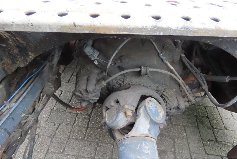 Trekker Scania R420 2 tanks, 2 beds, manual gearbox: afbeelding 20