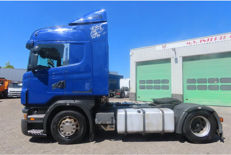 Scania R420 Manual gear, 2 tanks, Frigo , 2 beds - Trekker: afbeelding 4 Scania R420 Manual gear, 2 tanks, Frigo , 2 beds - Trekker: afbeelding 4