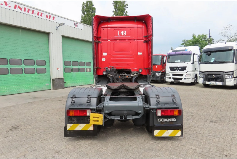 Scania R440 2 tanks Frigo, 95% tires, 927381km, good chassis - Trekker: afbeelding 5 Scania R440 2 tanks Frigo, 95% tires, 927381km, good chassis - Trekker: afbeelding 5
