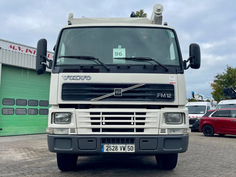 Volvo FM 12.380 8X4 SILO AUGER / AIR GREAT CONDITION / fully serviced! - Tankwagen: afbeelding 3 Volvo FM 12.380 8X4 SILO AUGER / AIR GREAT CONDITION / fully serviced! - Tankwagen: afbeelding 3