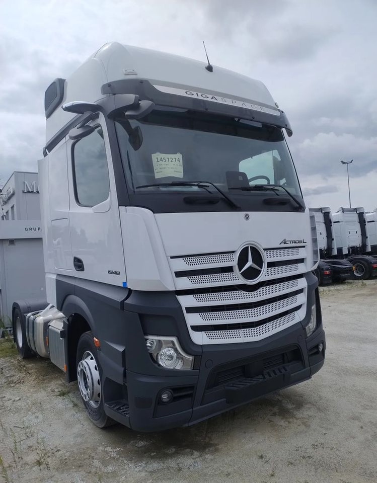 Mercedes-Benz Actros - Trekker: afbeelding 2 Mercedes-Benz Actros - Trekker: afbeelding 2