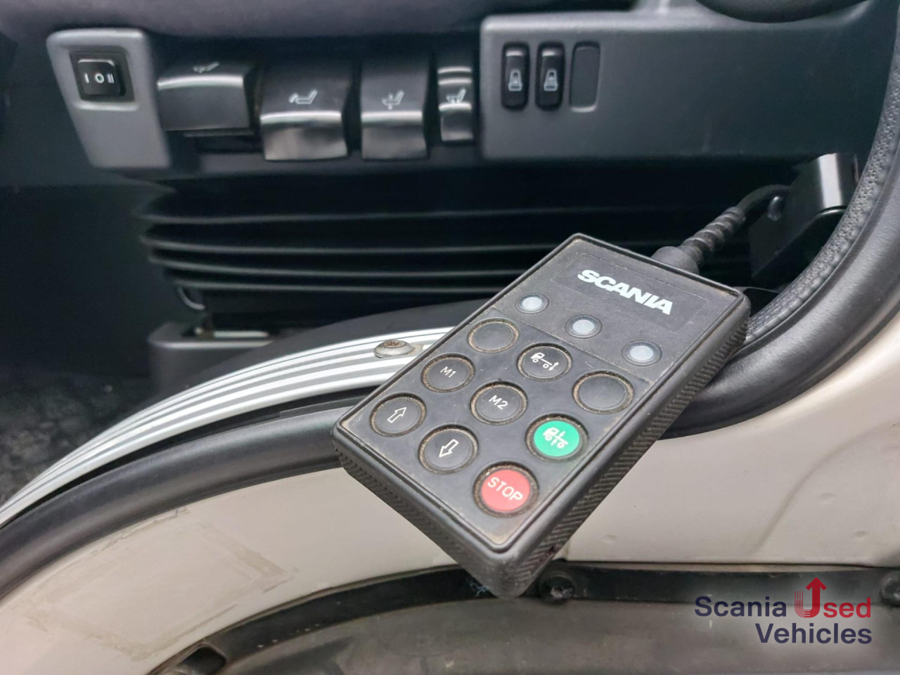 SCANIA P 280 DB4x2MNA Koffer Ladebordwand - Bakwagen: afbeelding 4 SCANIA P 280 DB4x2MNA Koffer Ladebordwand - Bakwagen: afbeelding 4